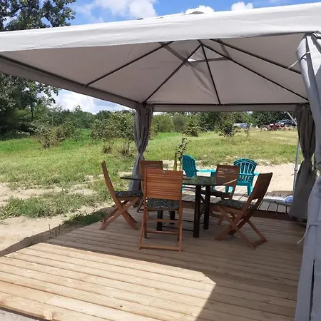 Апартаменты Restyled Bohemian Mobil Carpe Diem Montclera